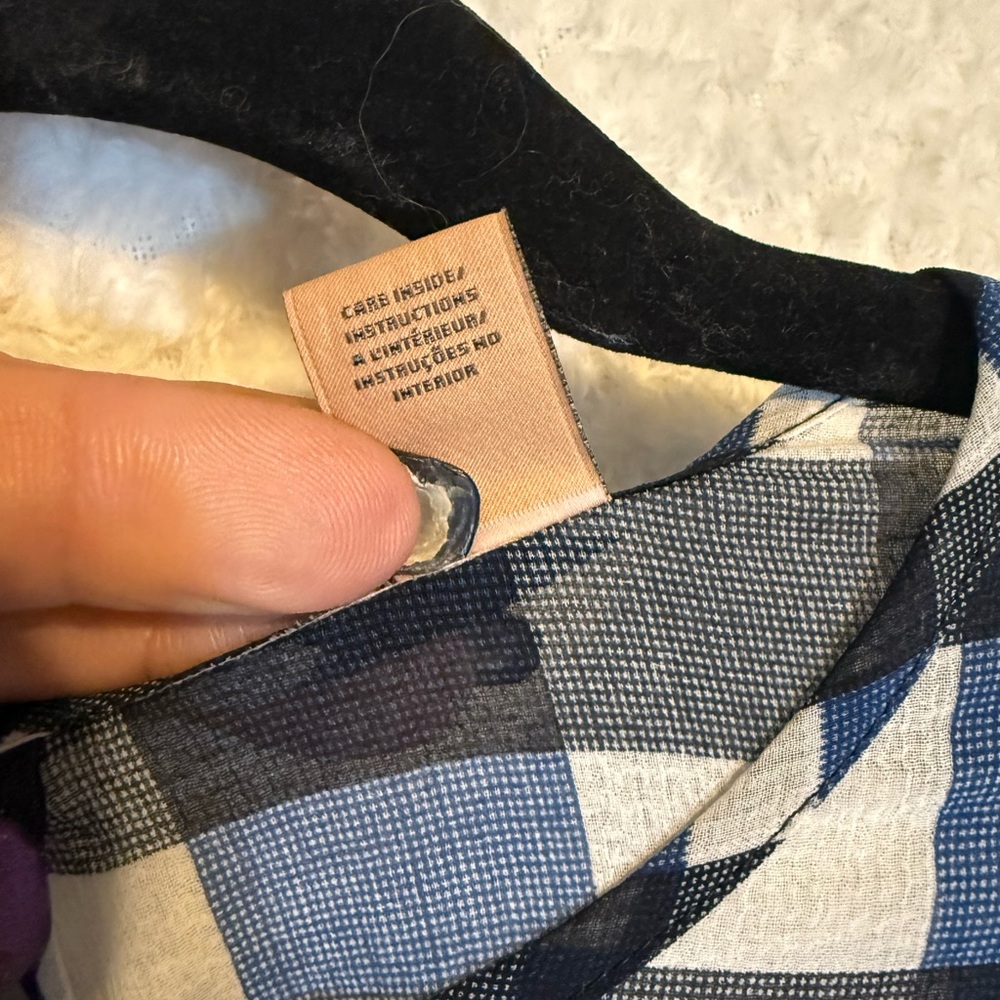 Scotch & Soda Navy and White Plaid Blouse. Size medium. So runway! Absolutely 🔥 - Picture 5 of 10